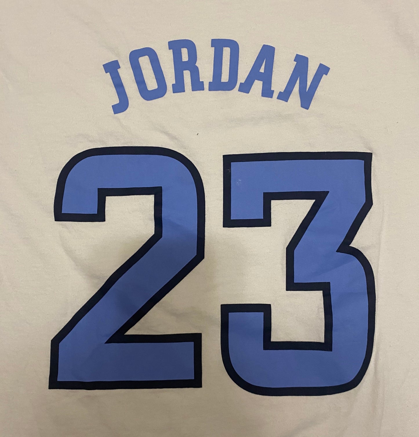 Nike T-shirt Men's Medium White North Carolina Jordan #23 Outdoor Sport