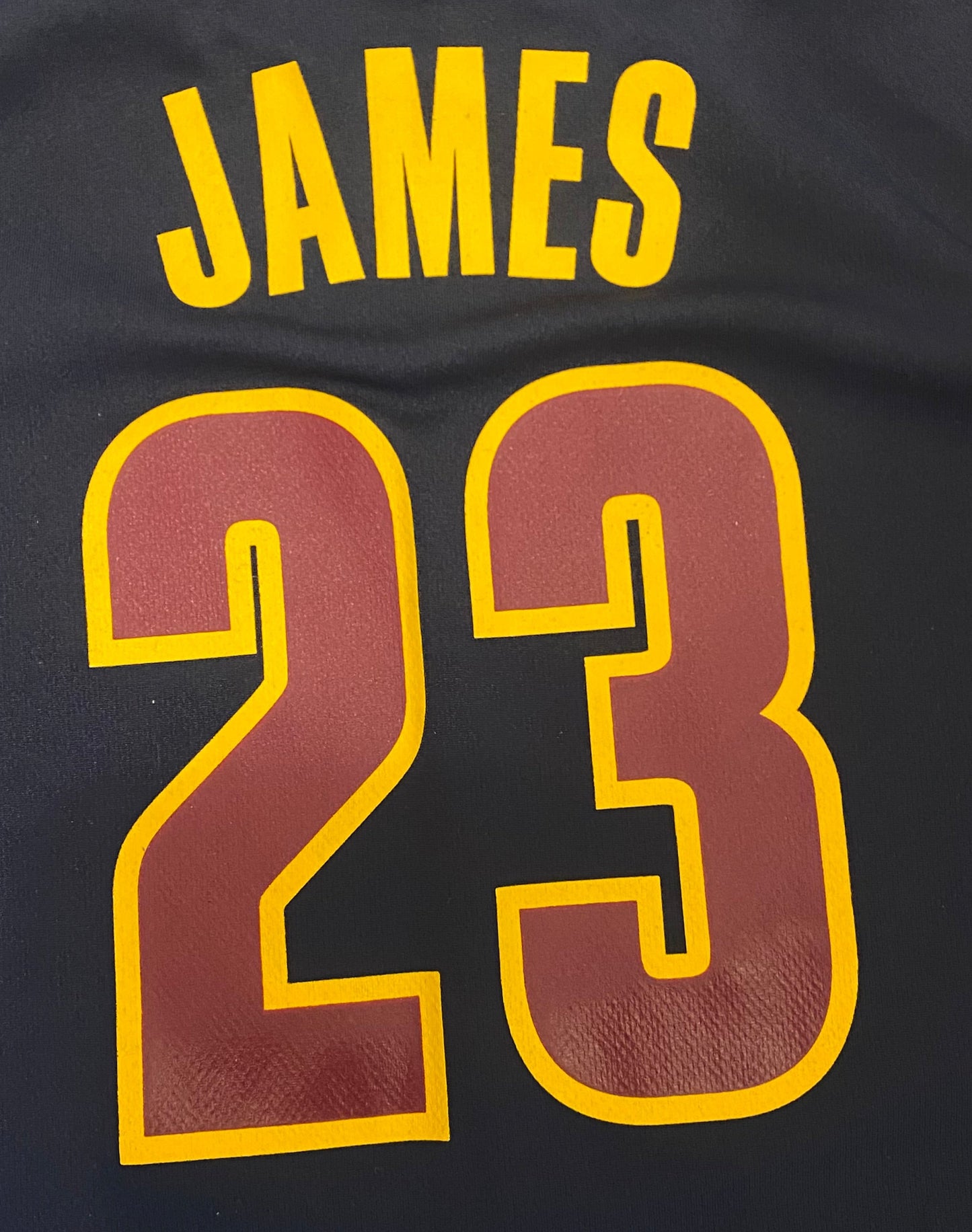 Cleveland Cavaliers Lebron James #23 Throwback Jersey Men's X-LARGE  & Cleveland Cavaliers hat cap snap back red blue Mitchell & Ness wool NBA Men's 2N1